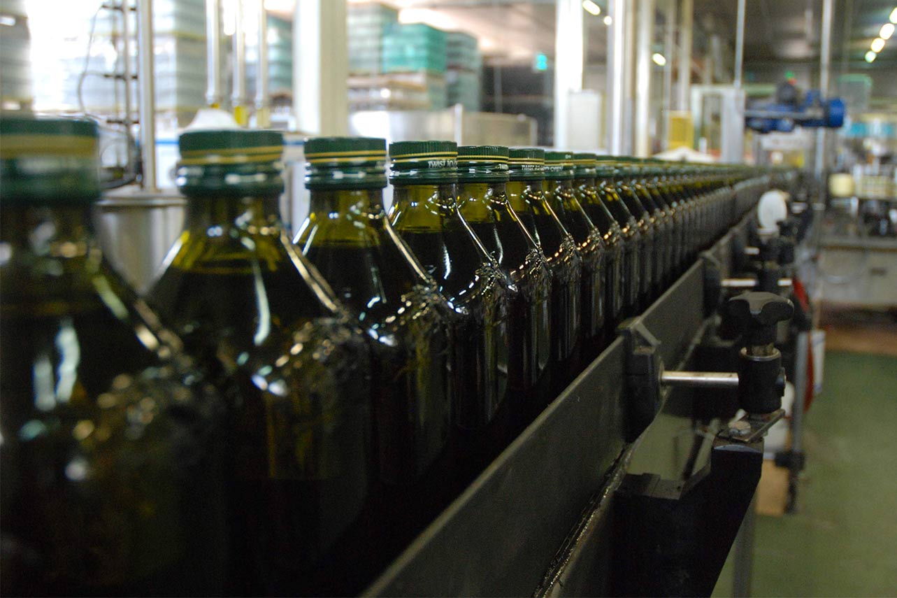 Compagnia Alimentare Italiana - produzione olio extra vergine di oliva italiano